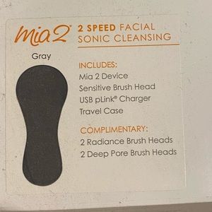 New in box Clarisonic Mia 2 sonic face brush